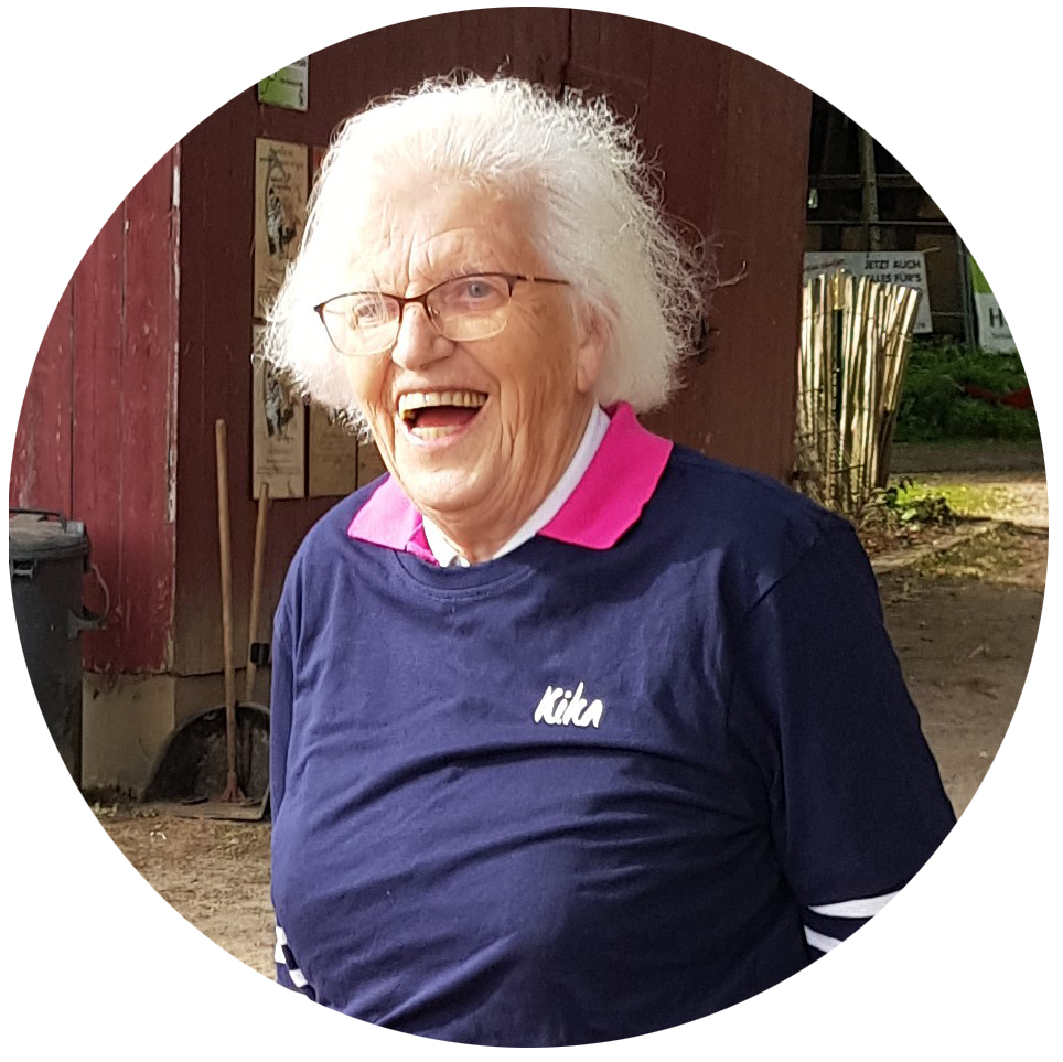 oma_kika_vom_hof